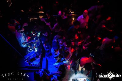 BLING IT กับ Bangkok Invaders ที่ ซิง ซิง เธียเตอร์ — photo 102