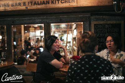 Cantina Acustica ft. Sam Ness (US) ที่ แคนติน่า ไวน์บาร์ แอนด์ อิตาเลียน คิทเช่น — photo 17