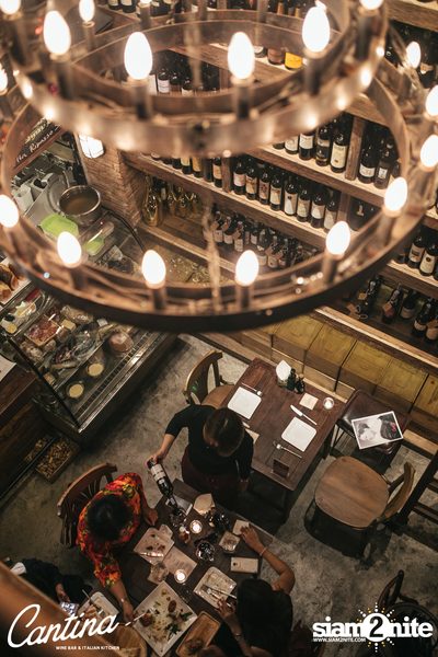 Cantina Acustica ft. Sam Ness (US) ที่ แคนติน่า ไวน์บาร์ แอนด์ อิตาเลียน คิทเช่น — photo 34