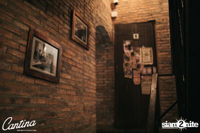 Cantina Acustica ft. Sam Ness (US) ที่ แคนติน่า ไวน์บาร์ แอนด์ อิตาเลียน คิทเช่น — photo 69