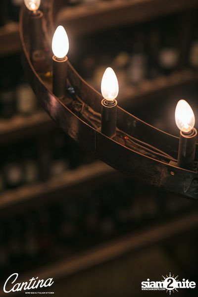 Cantina Acustica ft. Sam Ness (US) ที่ แคนติน่า ไวน์บาร์ แอนด์ อิตาเลียน คิทเช่น — photo 83