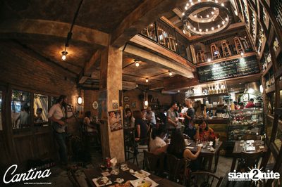 Cantina Acustica ft. Sam Ness (US) ที่ แคนติน่า ไวน์บาร์ แอนด์ อิตาเลียน คิทเช่น — photo 94