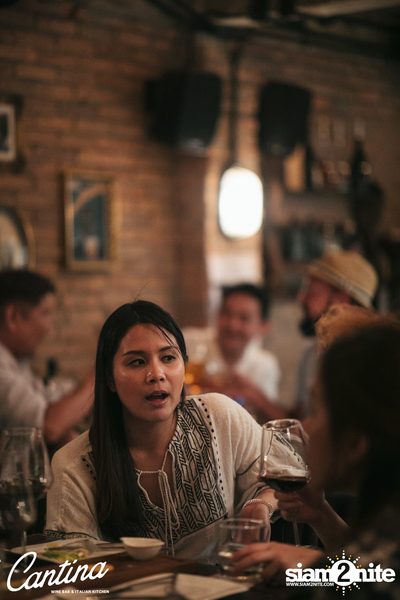 Cantina Acustica ft. Sam Ness (US) ที่ แคนติน่า ไวน์บาร์ แอนด์ อิตาเลียน คิทเช่น — photo 107