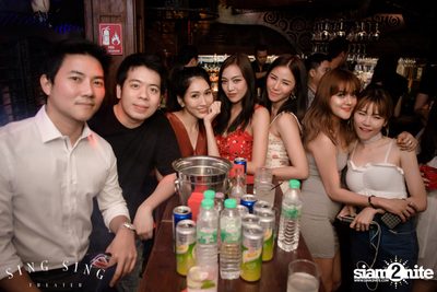 BLING IT กับ Bangkok Invaders ที่ ซิง ซิง เธียเตอร์ — photo 22
