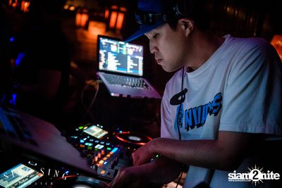 BLING IT กับ Bangkok Invaders ที่ ซิง ซิง เธียเตอร์ — photo 43