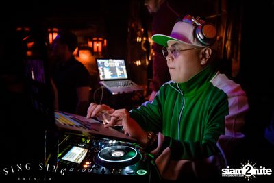BLING IT กับ Bangkok Invaders ที่ ซิง ซิง เธียเตอร์ — photo 44