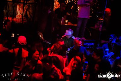 BLING IT กับ Bangkok Invaders ที่ ซิง ซิง เธียเตอร์ — photo 62