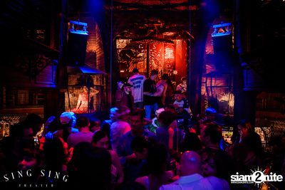 BLING IT กับ Bangkok Invaders ที่ ซิง ซิง เธียเตอร์ — photo 66