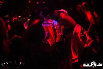 BLING IT กับ Bangkok Invaders ที่ ซิง ซิง เธียเตอร์ — photo 77