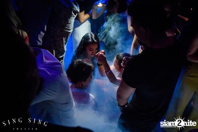 BLING IT กับ Bangkok Invaders ที่ ซิง ซิง เธียเตอร์ — photo 107