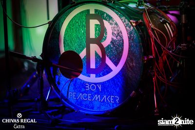 Boy Peacemaker at The View Village — photo 43