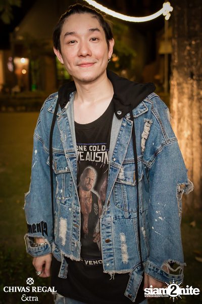 Boy Peacemaker at The View Village — photo 88