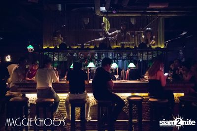 Corset Cabaret: Ladies & Cabaret Night ที่ แม็กกี้ ชูส์ — photo 4