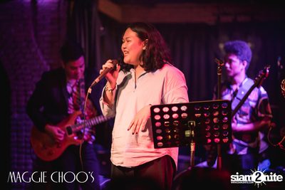 Corset Cabaret: Ladies & Cabaret Night ที่ แม็กกี้ ชูส์ — photo 60