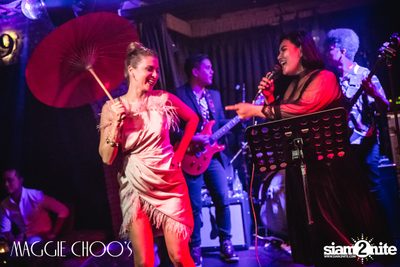 Corset Cabaret: Ladies & Cabaret Night ที่ แม็กกี้ ชูส์ — photo 63
