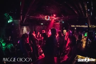 Corset Cabaret: Ladies & Cabaret Night ที่ แม็กกี้ ชูส์ — photo 71
