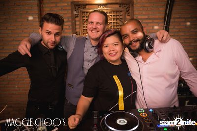 Corset Cabaret: Ladies & Cabaret Night ที่ แม็กกี้ ชูส์ — photo 78