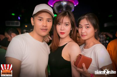 Wonderframe ที่ วอร์ม อัพ คาเฟ่ เชียงใหม่ — photo 73
