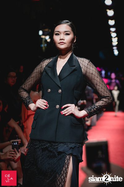 The Club @ Koi Launch — photo 32