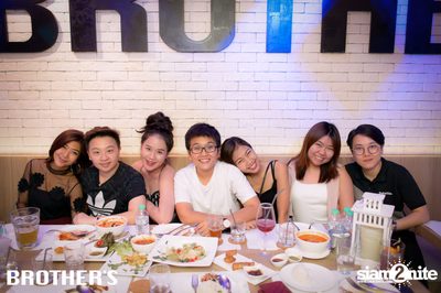Chambord Night ที่ บราเธอร์ บาร์ แอนด์ เรสเตอร์รองท์ — photo 8