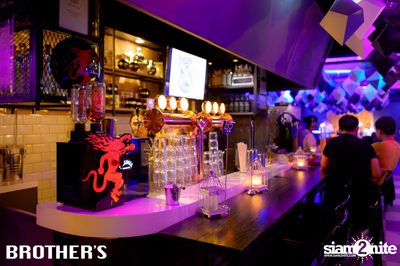 Chambord Night ที่ บราเธอร์ บาร์ แอนด์ เรสเตอร์รองท์ — photo 13
