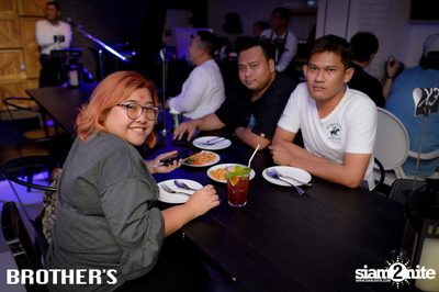 Chambord Night ที่ บราเธอร์ บาร์ แอนด์ เรสเตอร์รองท์ — photo 18