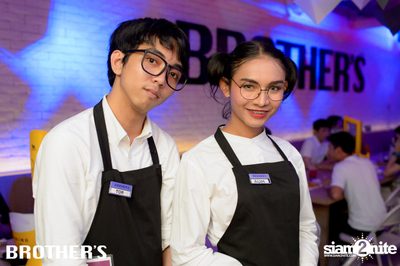 Chambord Night ที่ บราเธอร์ บาร์ แอนด์ เรสเตอร์รองท์ — photo 59