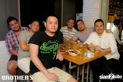Chambord Night ที่ บราเธอร์ บาร์ แอนด์ เรสเตอร์รองท์ — photo 63