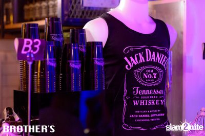 Chambord Night ที่ บราเธอร์ บาร์ แอนด์ เรสเตอร์รองท์ — photo 75