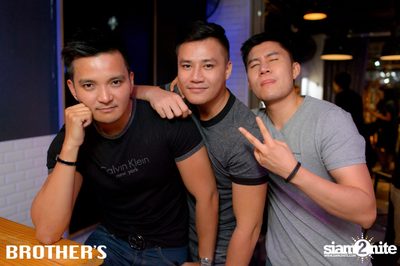 Chambord Night ที่ บราเธอร์ บาร์ แอนด์ เรสเตอร์รองท์ — photo 80