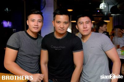 Chambord Night ที่ บราเธอร์ บาร์ แอนด์ เรสเตอร์รองท์ — photo 82