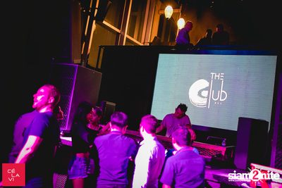 Supersonic MadStash w/ DJ Groove at CE LA VI — photo 20