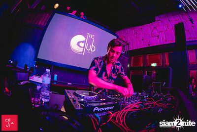 Supersonic MadStash w/ DJ Groove at CE LA VI — photo 104