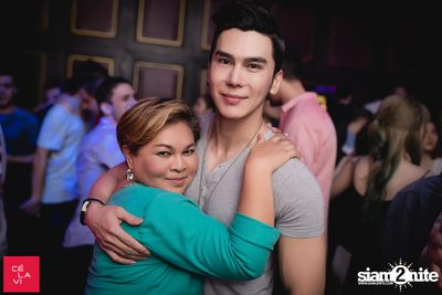 Supersonic MadStash w/ DJ Groove at CE LA VI — photo 105