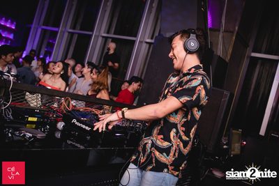 Supersonic MadStash w/ DJ Groove at CE LA VI — photo 106