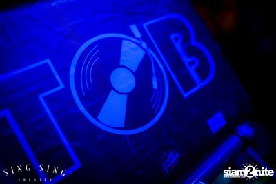 BLING IT กับ Bangkok Invaders ที่ ซิง ซิง เธียเตอร์ — photo 10