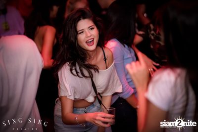 BLING IT กับ Bangkok Invaders ที่ ซิง ซิง เธียเตอร์ — photo 25