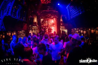 BLING IT กับ Bangkok Invaders ที่ ซิง ซิง เธียเตอร์ — photo 44