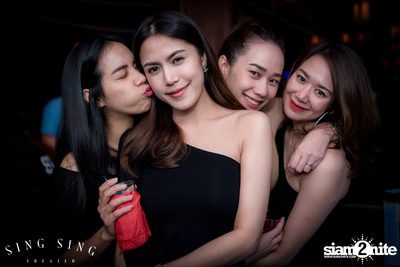 BLING IT กับ Bangkok Invaders ที่ ซิง ซิง เธียเตอร์ — photo 51