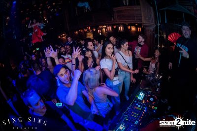 BLING IT กับ Bangkok Invaders ที่ ซิง ซิง เธียเตอร์ — photo 80