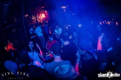 BLING IT กับ Bangkok Invaders ที่ ซิง ซิง เธียเตอร์ — photo 91