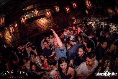BLING IT กับ Bangkok Invaders ที่ ซิง ซิง เธียเตอร์ — photo 95