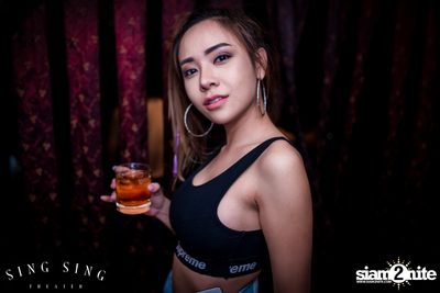 BLING IT กับ Bangkok Invaders ที่ ซิง ซิง เธียเตอร์ — photo 113