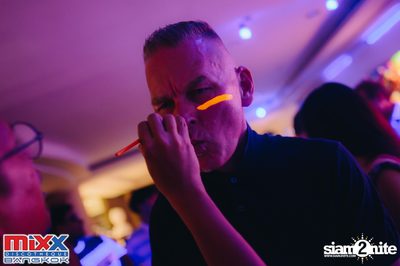 Neon BeatZ Party at MIXX Bangkok — photo 43