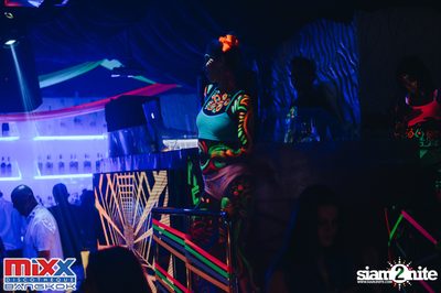 Neon BeatZ Party at MIXX Bangkok — photo 85