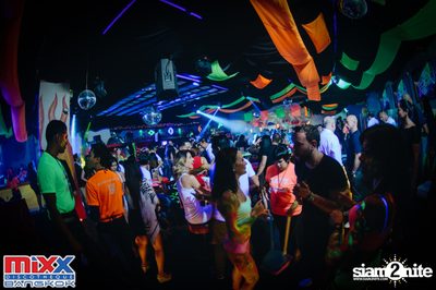 Neon BeatZ Party at MIXX Bangkok — photo 106