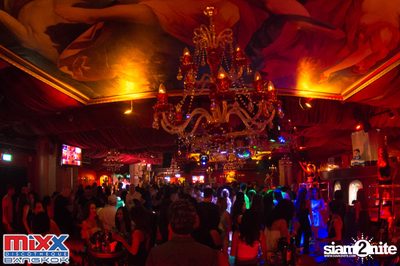 Neon BeatZ Party at MIXX Bangkok — photo 111