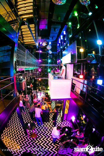 Vanilla Mile High Club Party at Vanilla Sky Rooftop Bar — photo 9