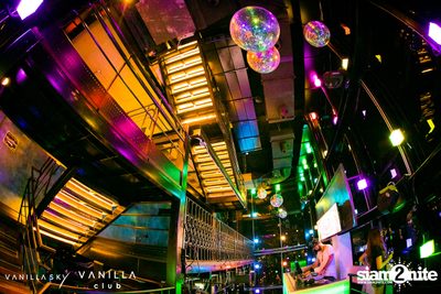 Vanilla Mile High Club Party at Vanilla Sky Rooftop Bar — photo 10