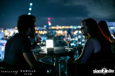 Vanilla Mile High Club Party at Vanilla Sky Rooftop Bar — photo 23